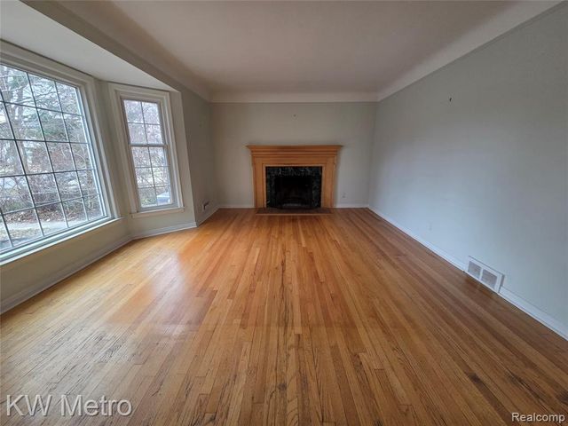 1526 Sycamore Avenue, Royal Oak, MI 48073