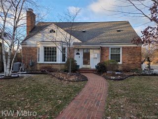 1526 Sycamore Avenue, Royal Oak, MI 48073