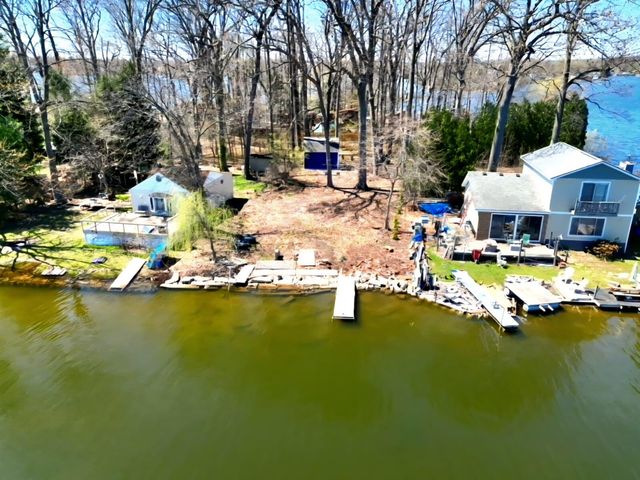 8531 Gale Road, White Lake, MI 48386