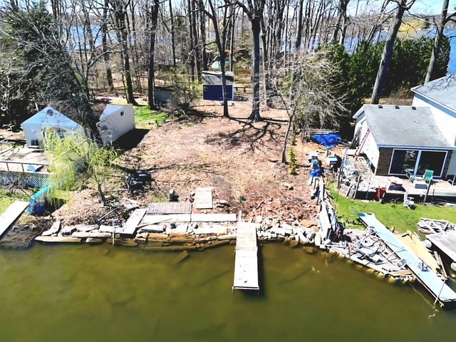8531 Gale Road, White Lake, MI 48386