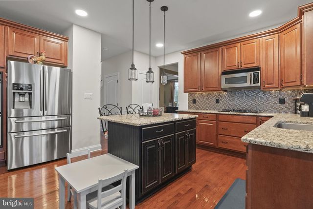 1 BERGAN CT, Marlton, NJ 08053