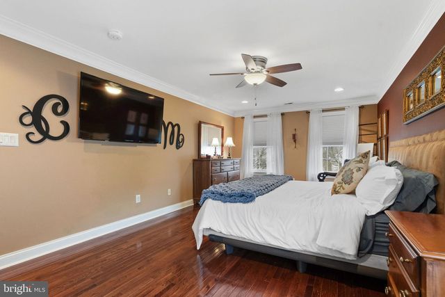 1 BERGAN CT, Marlton, NJ 08053