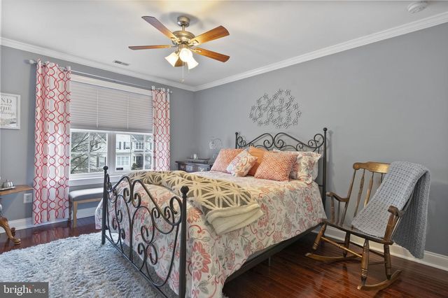 1 BERGAN CT, Marlton, NJ 08053