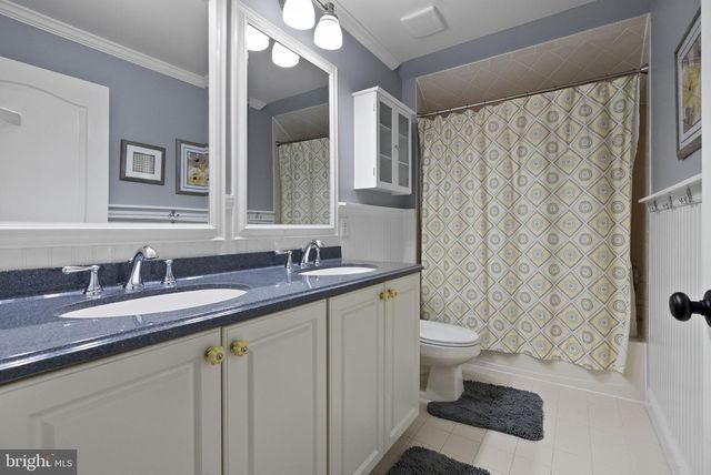 1 BERGAN CT, Marlton, NJ 08053