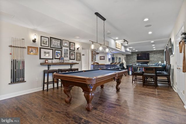 1 BERGAN CT, Marlton, NJ 08053