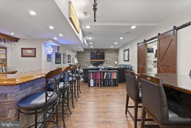 1 BERGAN CT, Marlton, NJ 08053