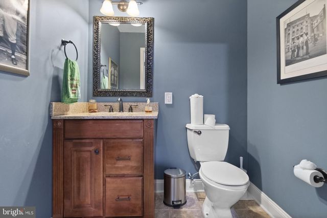 1 BERGAN CT, Marlton, NJ 08053