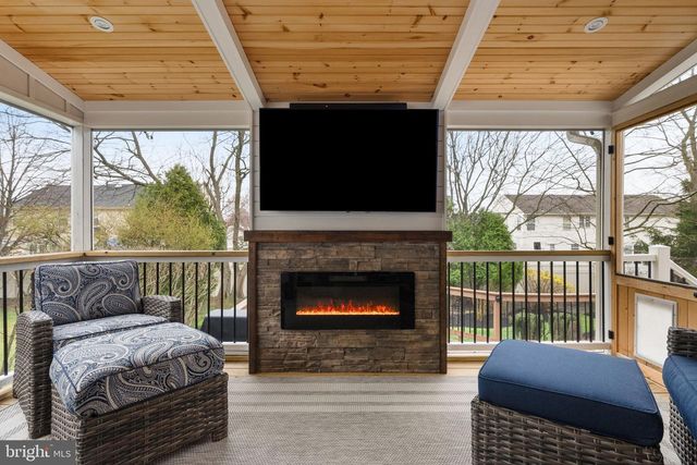 1 BERGAN CT, Marlton, NJ 08053