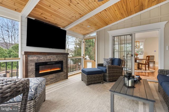 1 BERGAN CT, Marlton, NJ 08053