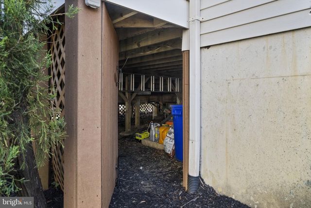 1 BERGAN CT, Marlton, NJ 08053