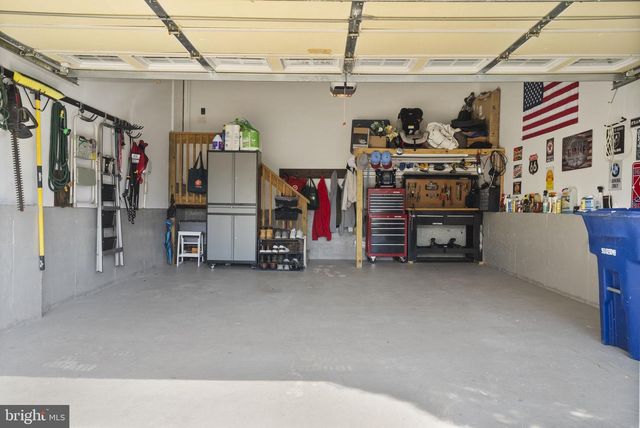 1 BERGAN CT, Marlton, NJ 08053