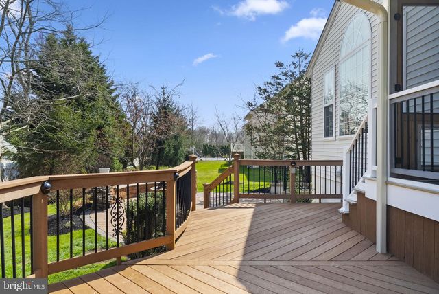 1 BERGAN CT, Marlton, NJ 08053