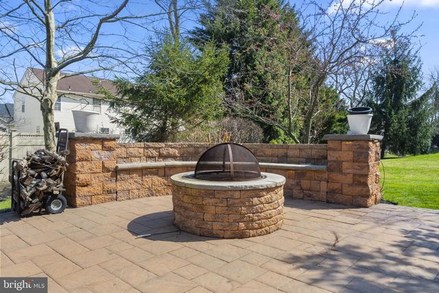 1 BERGAN CT, Marlton, NJ 08053