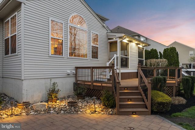 1 BERGAN CT, Marlton, NJ 08053