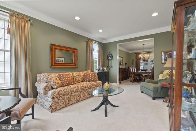 1 BERGAN CT, Marlton, NJ 08053