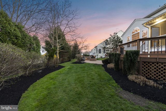 1 BERGAN CT, Marlton, NJ 08053