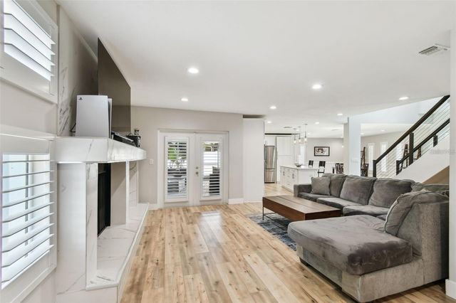 4203 W CLEVELAND STREET, Tampa, FL 33609