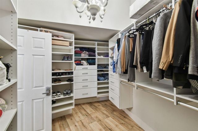 4203 W CLEVELAND STREET, Tampa, FL 33609