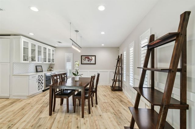 4203 W CLEVELAND STREET, Tampa, FL 33609