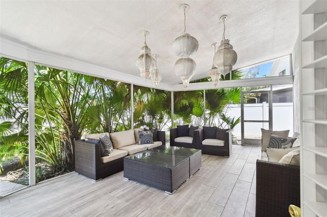 4203 W CLEVELAND STREET, Tampa, FL 33609