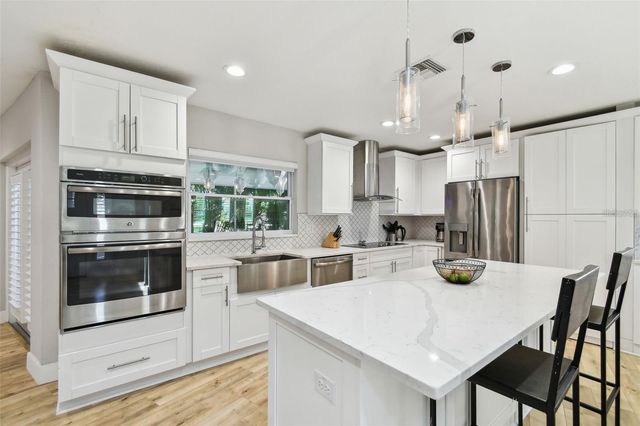 4203 W CLEVELAND STREET, Tampa, FL 33609