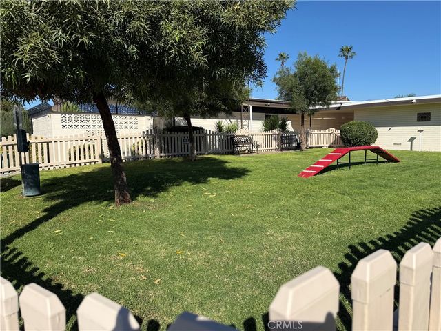 1621 W Montrose, Hemet, CA 92543