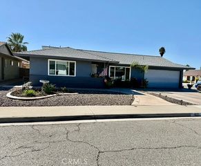 1621 W Montrose, Hemet, CA 92543