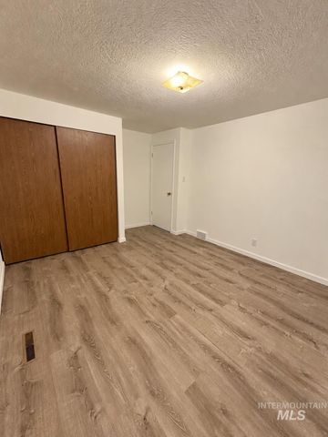 737 Academic Drive, Twin Falls, ID 83301