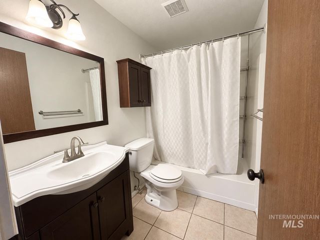 737 Academic Drive, Twin Falls, ID 83301