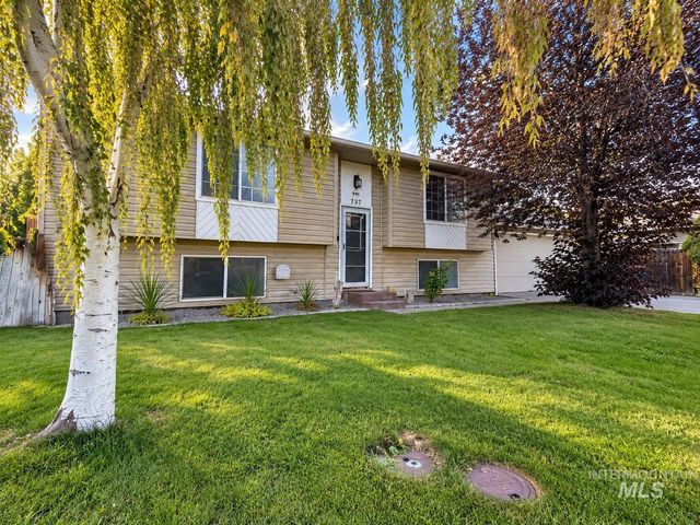 737 Academic Drive, Twin Falls, ID 83301