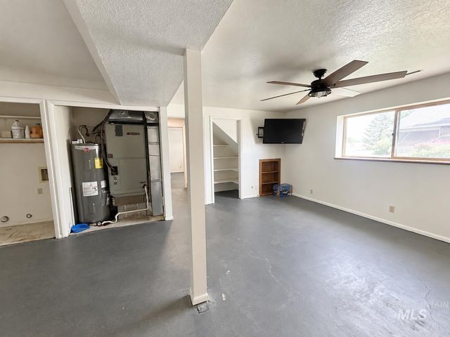 737 Academic Drive, Twin Falls, ID 83301