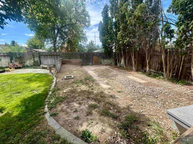 737 Academic Drive, Twin Falls, ID 83301