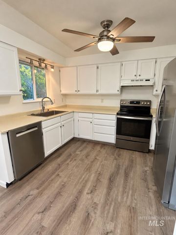 737 Academic Drive, Twin Falls, ID 83301