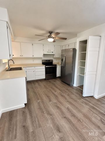 737 Academic Drive, Twin Falls, ID 83301
