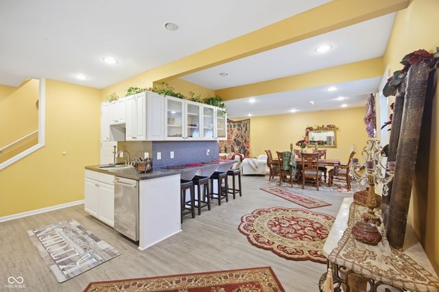 1980 Hill Valley Court, Carmel, IN 46280