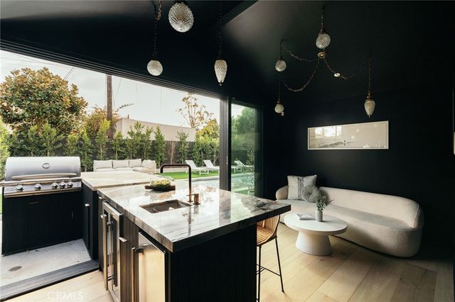6144 W 76th Street, Los Angeles, CA 90045