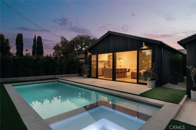 6144 W 76th Street, Los Angeles, CA 90045
