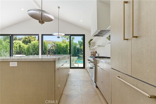 6144 W 76th Street, Los Angeles, CA 90045