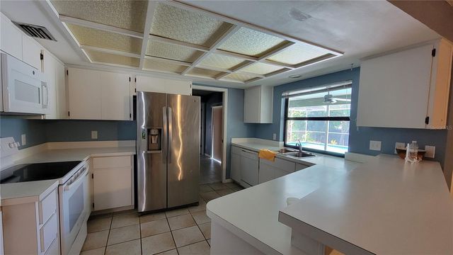 3024 SANDPIPER PLACE, Clearwater, FL 33762