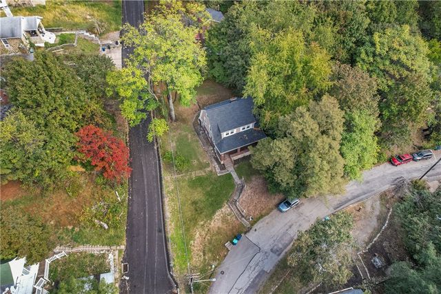 8527 Westwood Rd, Penn Hills, PA 15235