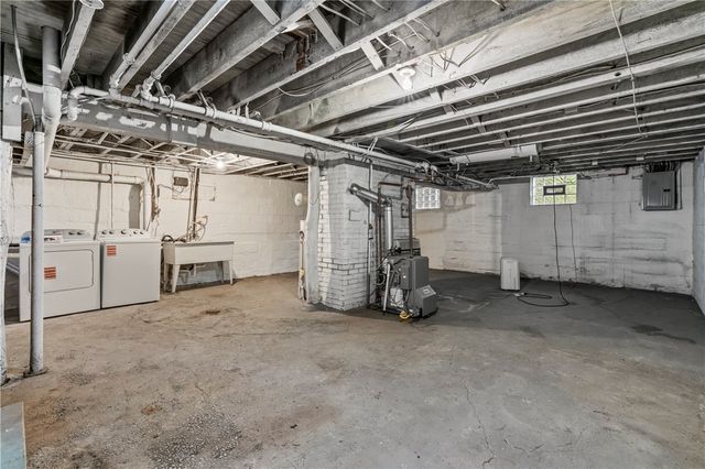 8527 Westwood Rd, Penn Hills, PA 15235