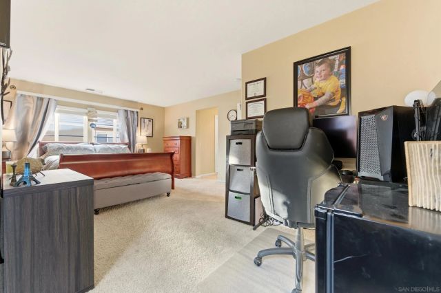 465 Ashbourne Gln, Escondido, CA 92027