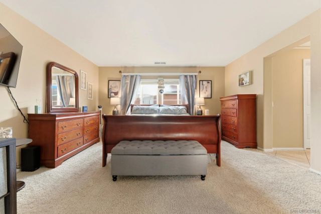 465 Ashbourne Gln, Escondido, CA 92027