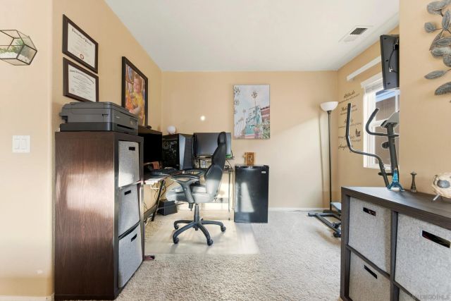 465 Ashbourne Gln, Escondido, CA 92027