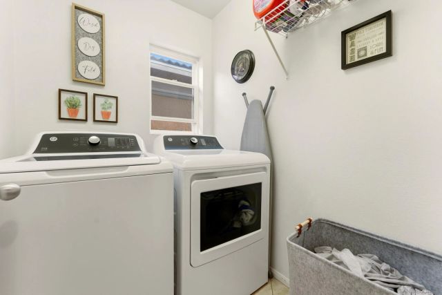 465 Ashbourne Gln, Escondido, CA 92027