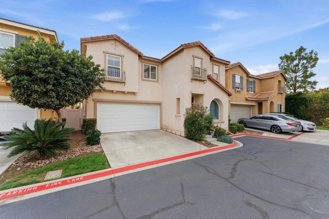 465 Ashbourne Gln, Escondido, CA 92027