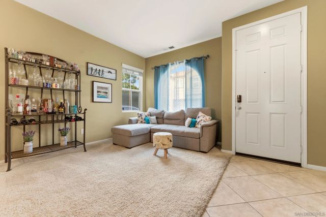 465 Ashbourne Gln, Escondido, CA 92027