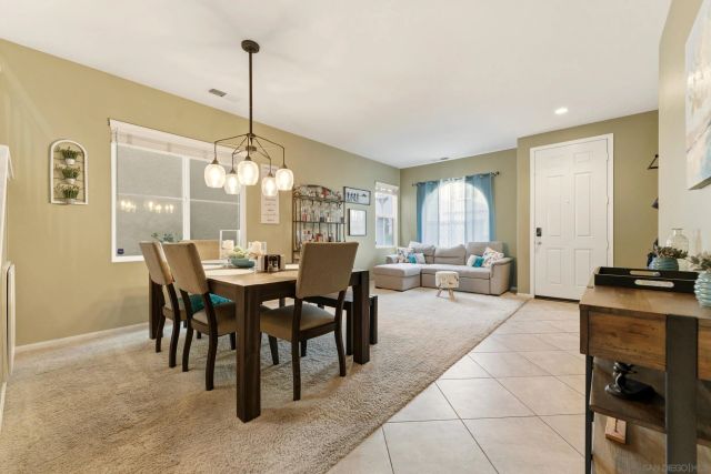 465 Ashbourne Gln, Escondido, CA 92027