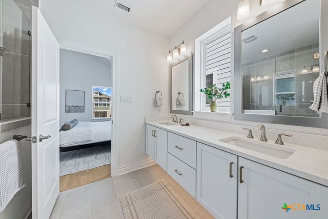 795 N Academy Avenue, New Braunfels, TX 78130