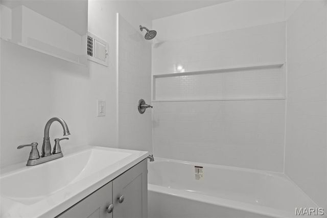 2026 McLaran Avenue, Jennings, MO 63136